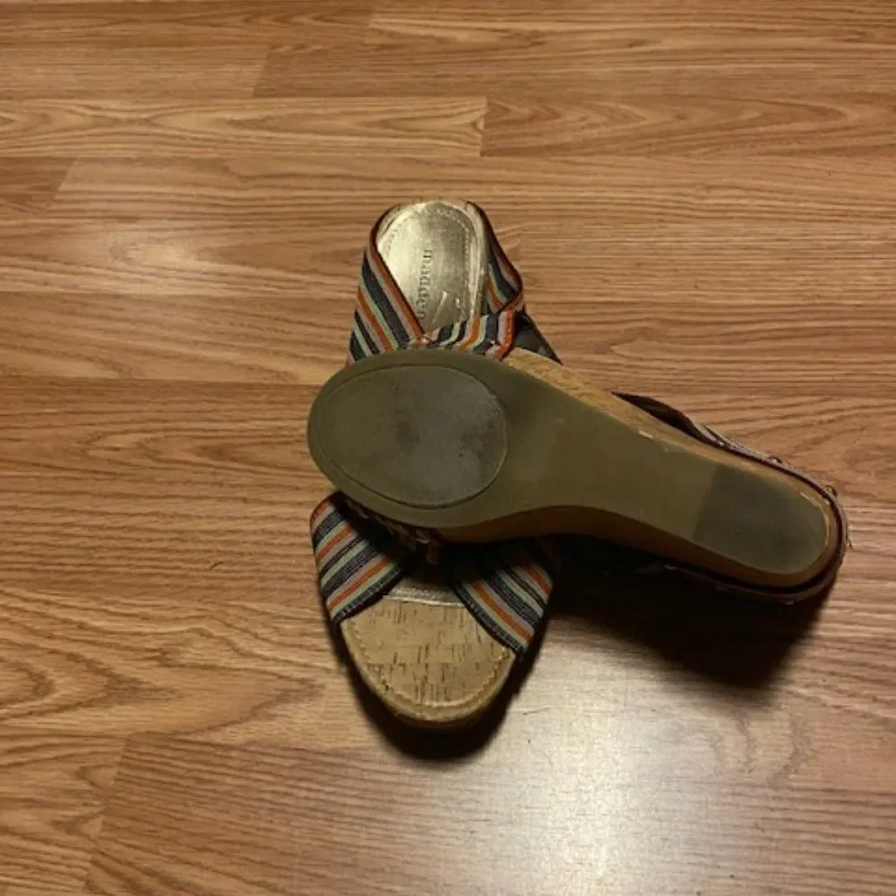 Steve Madden Girl stripped Nautic cork wedges, size 9